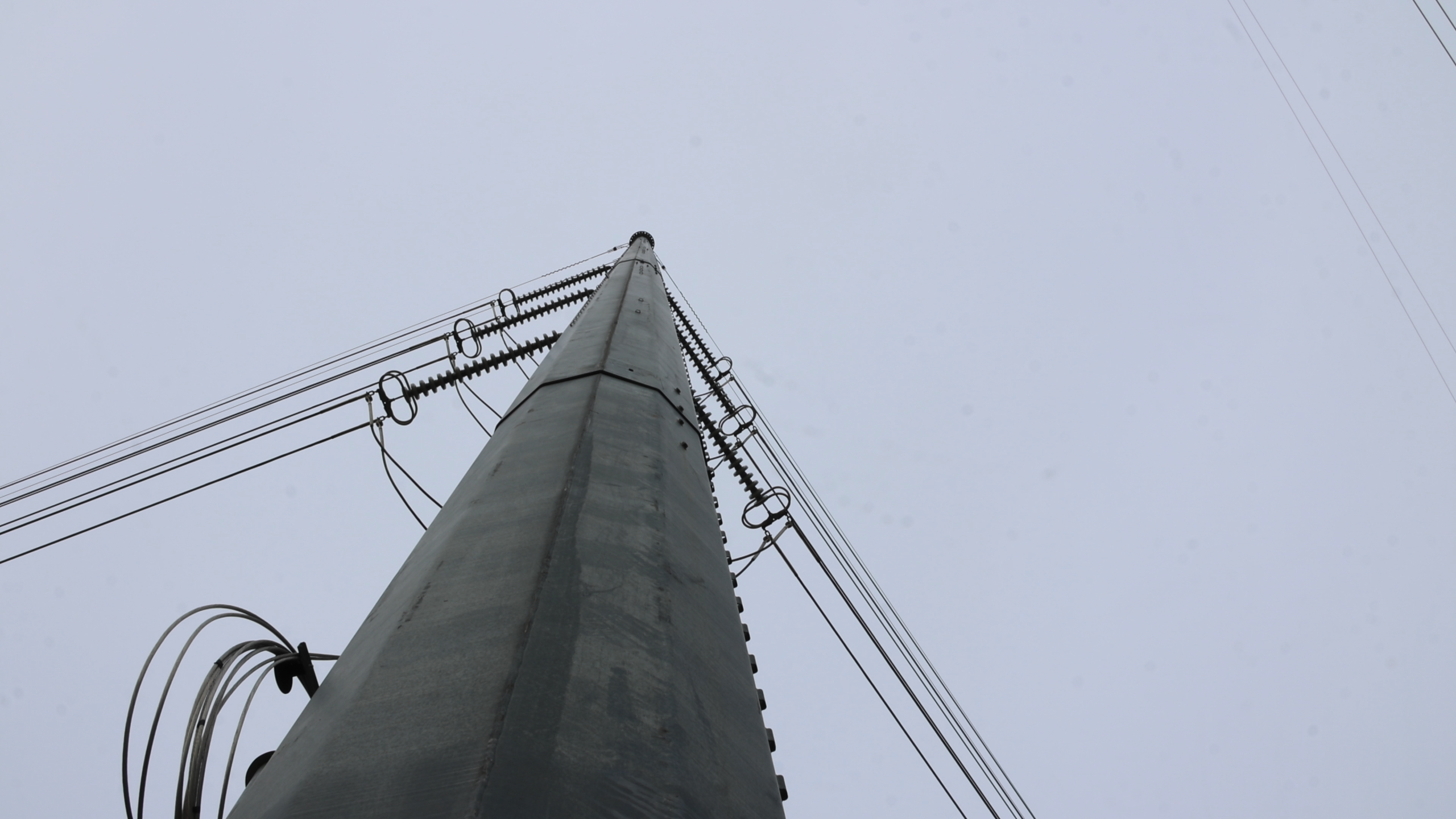 8.1_1_telephone_pole