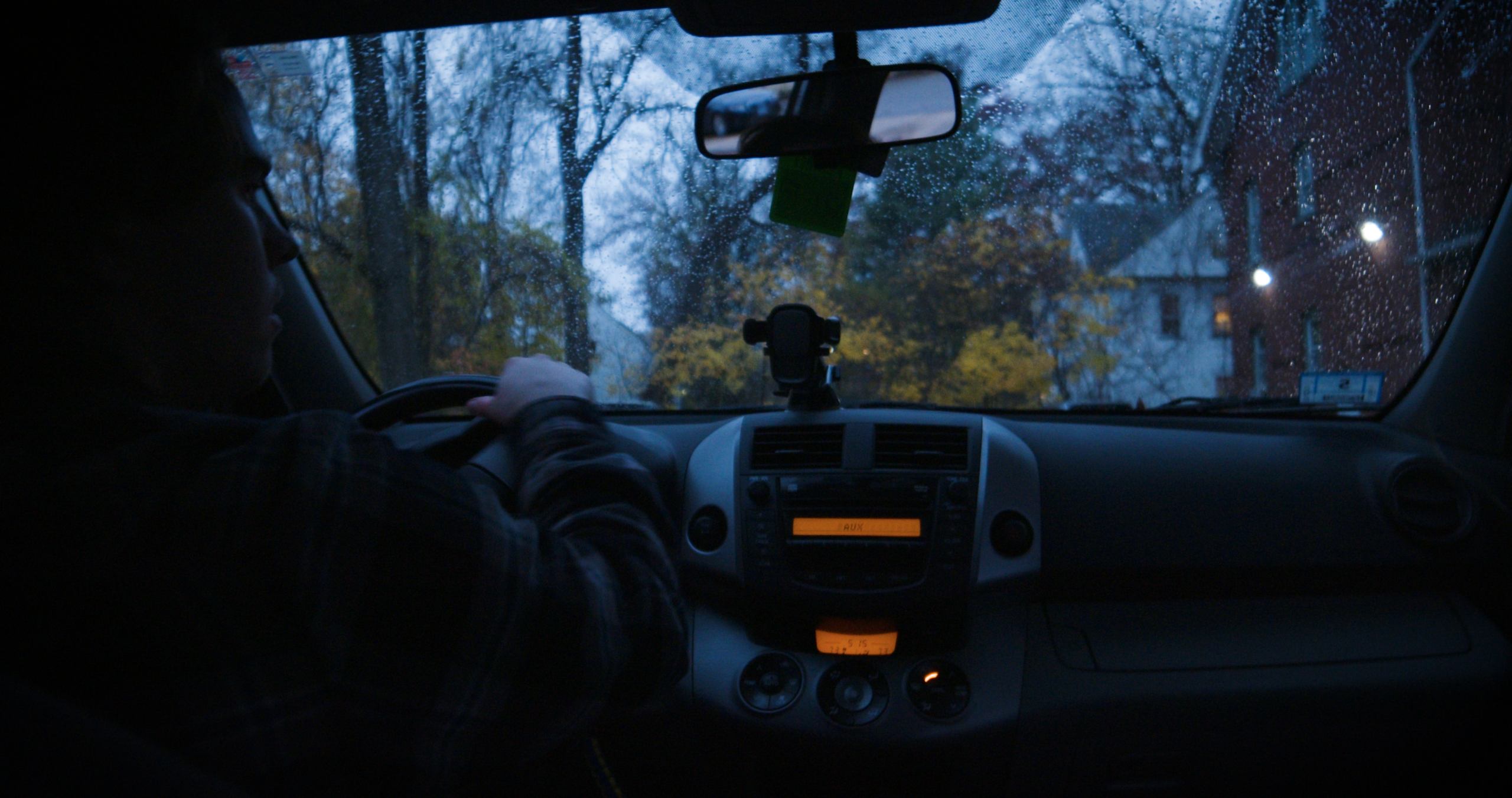 MASTER.00_01_33_23.Still027